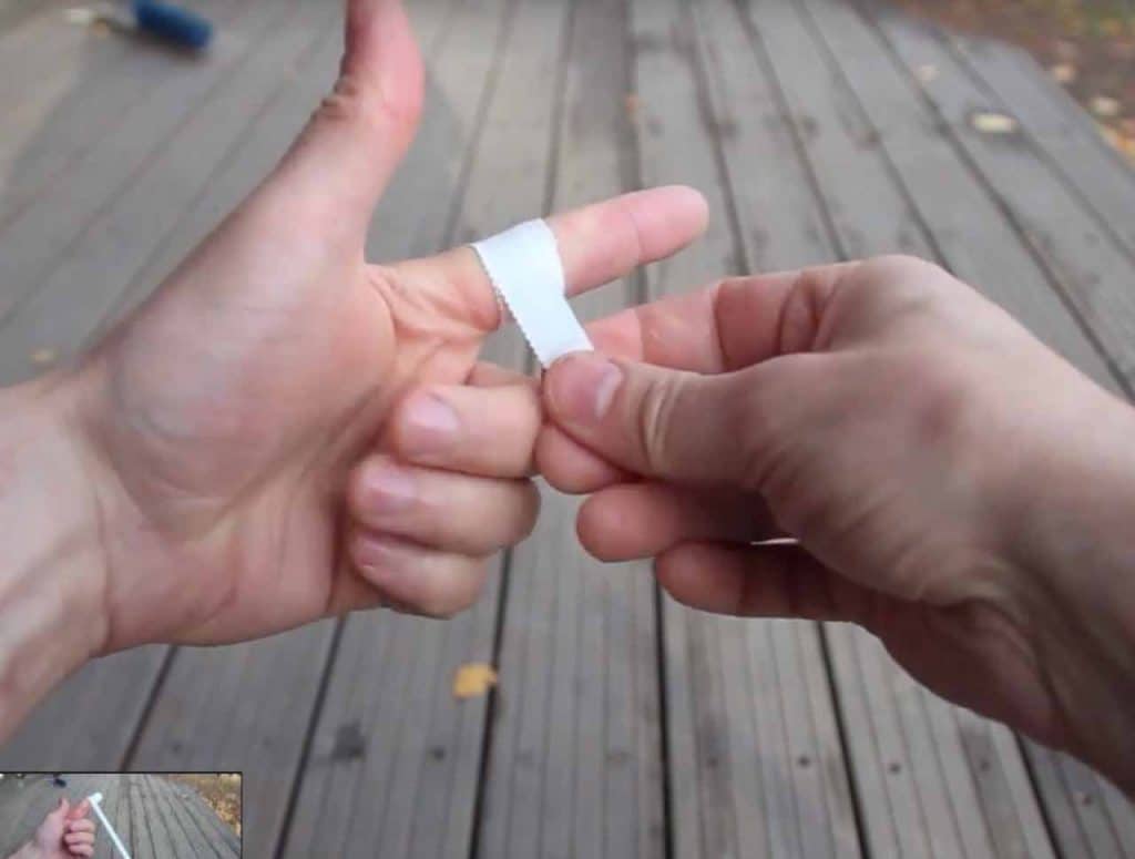 How do you tape your fingers for rock climbing