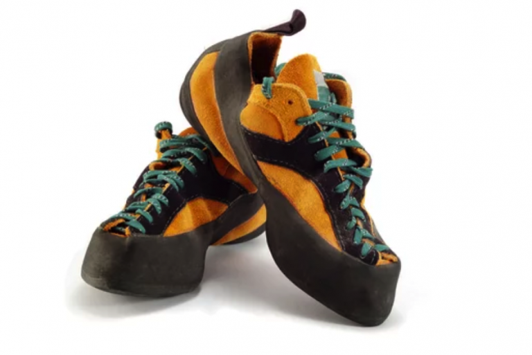 Review of the 7 best new climbing shoes as well as bouldering shoes for